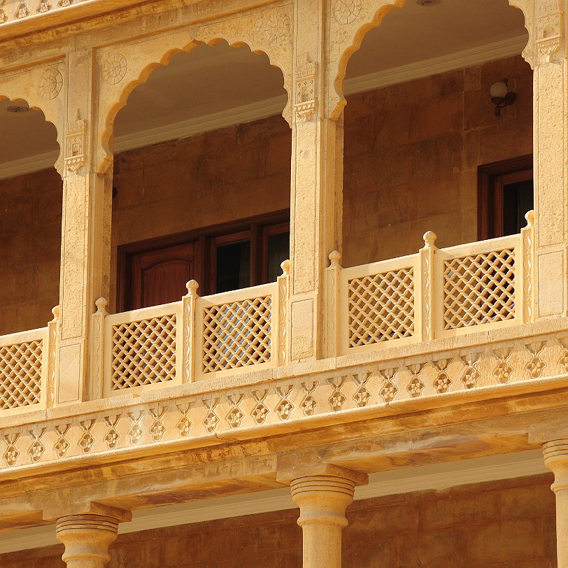 DSC_2139 Jaisalmer, gegründet 1156, ist eine Stadt im indischen Bundesstaat Rajasthan mit etwa 60.000 Einwohnern.