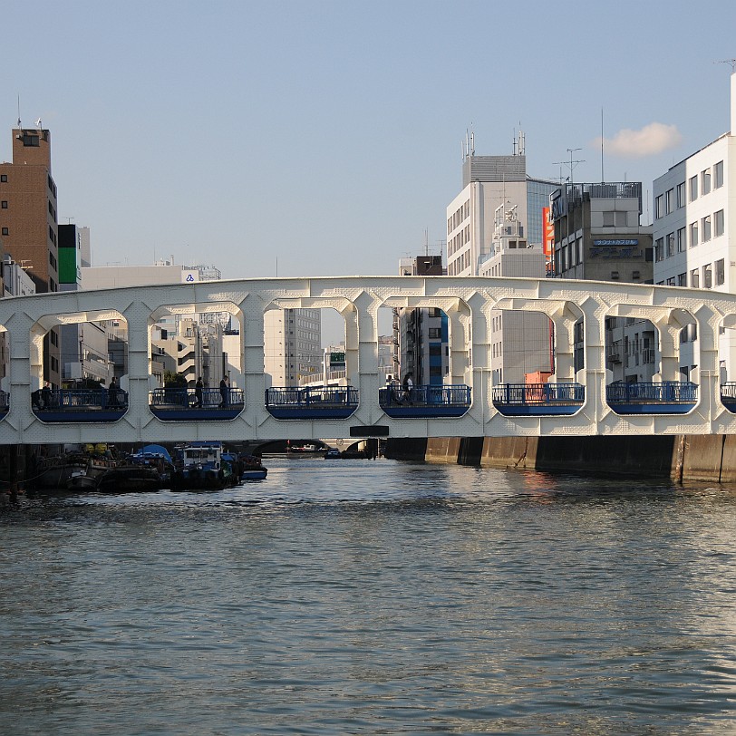 DSC_6007 Tokio Bootcruising über den Sumida Flus. Sumida ist einer der 23 Stadtbezirke Tokios. Der Name des Stadtbezirks kommt von dem gleichnamigen Fluss Sumida. Auf...